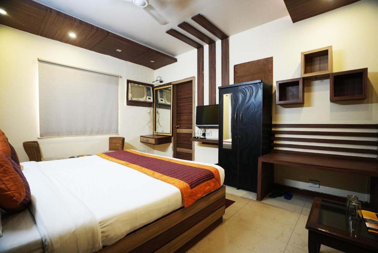 Hotel Classic นิวเดลี ภายนอก รูปภาพ
