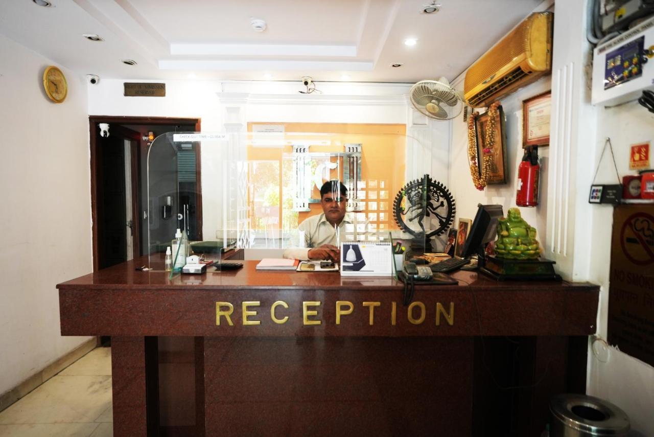 Hotel Classic นิวเดลี ภายนอก รูปภาพ