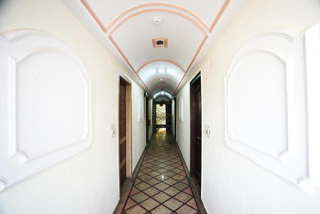 Hotel Classic นิวเดลี ภายนอก รูปภาพ