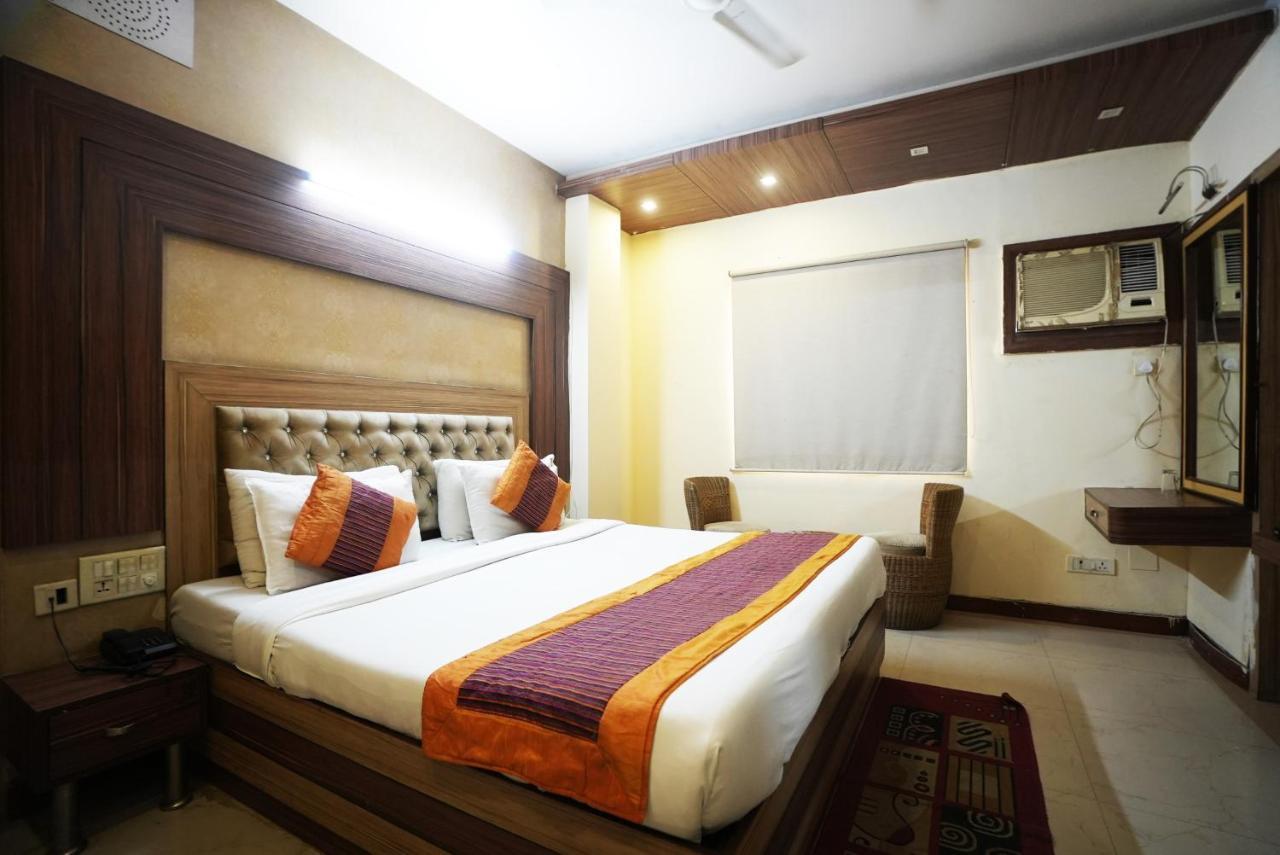 Hotel Classic นิวเดลี ภายนอก รูปภาพ